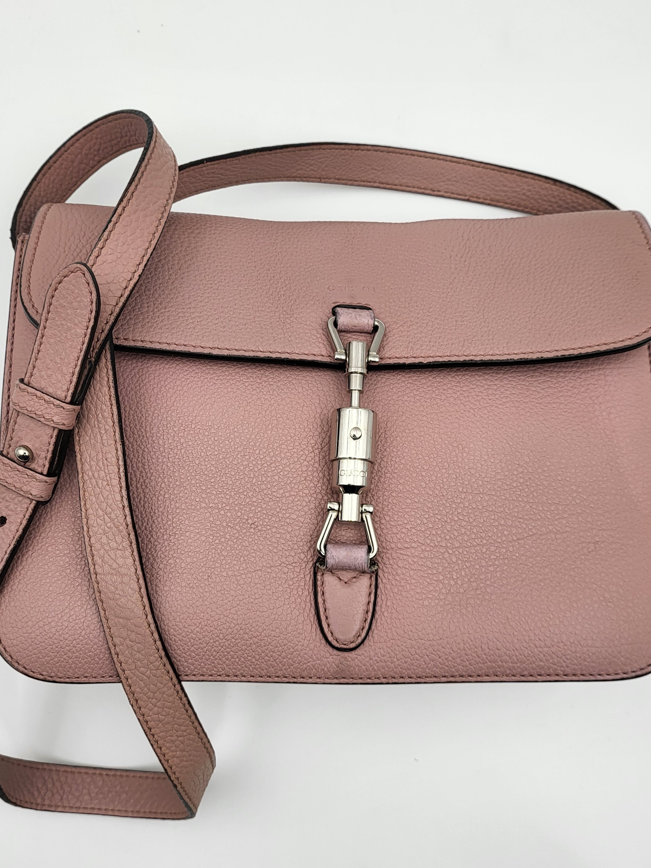 Gucci Soft Jackie Flap Pebbled Calfskin Leather Crossbody Dusty Rose. Auth W/Coa